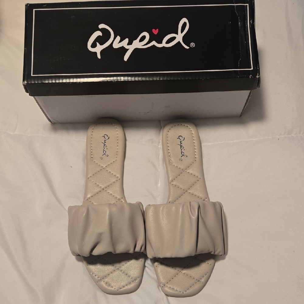 Qupid Slide Sandals